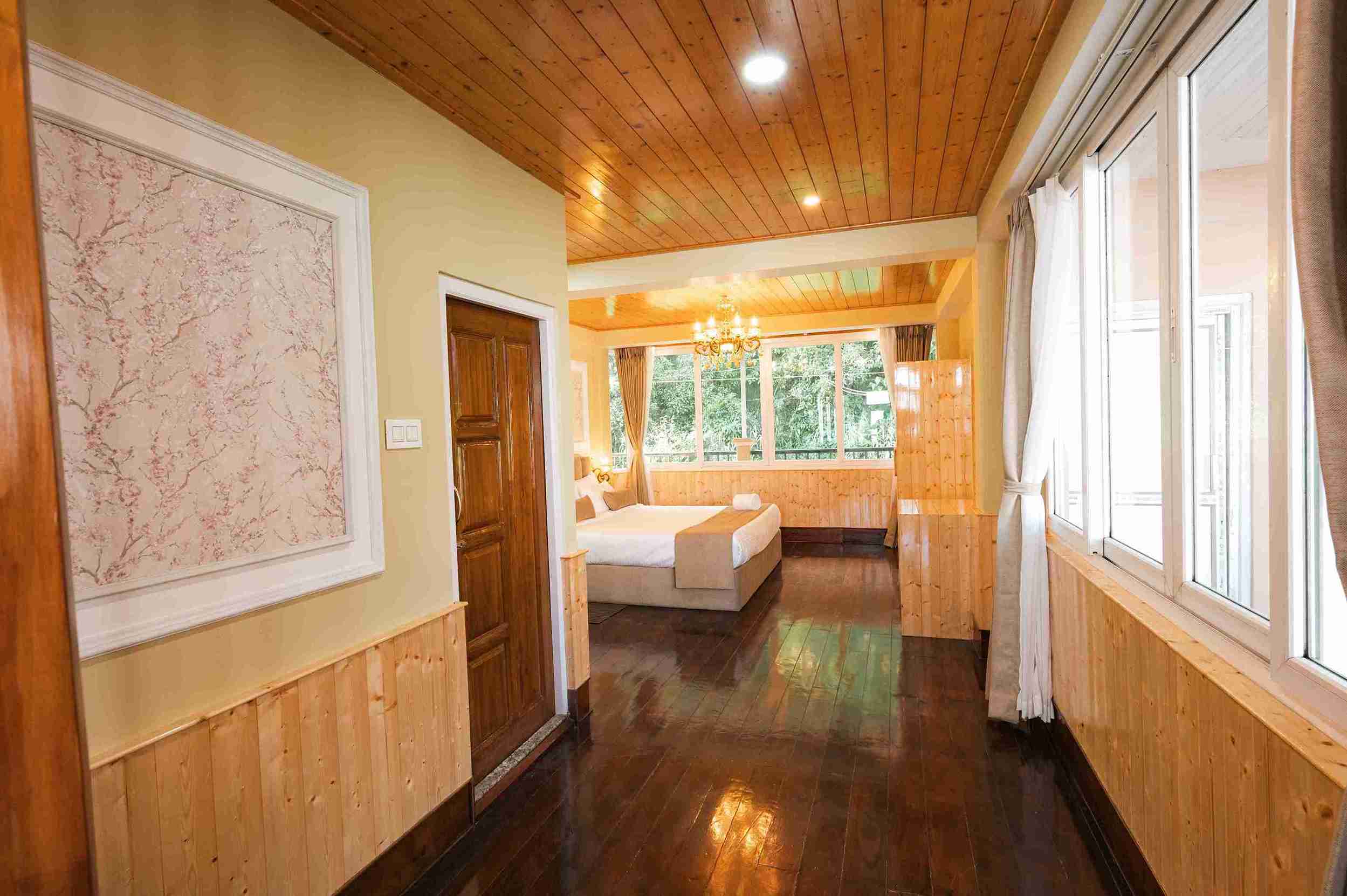 Himalayan Eagle Suite room (1)_11zon